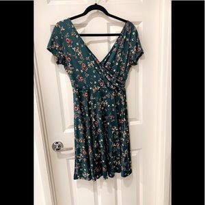 Green & Floral Dress: Size Large